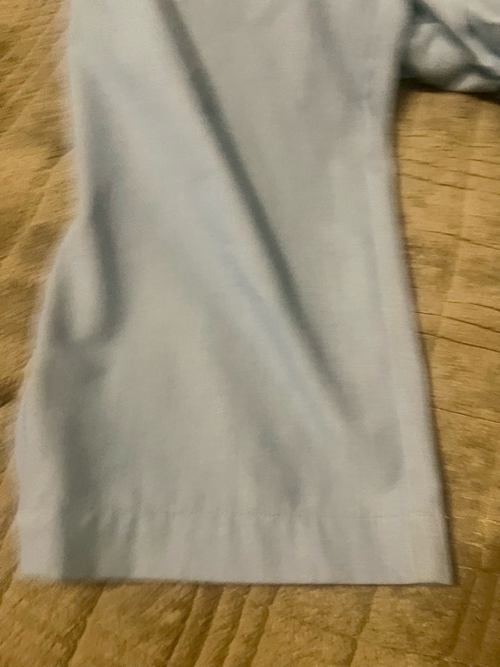 Ariat Women's Scrub Set V-Neck Top - Light Blue and matching pants XL - Picture 4 of 8